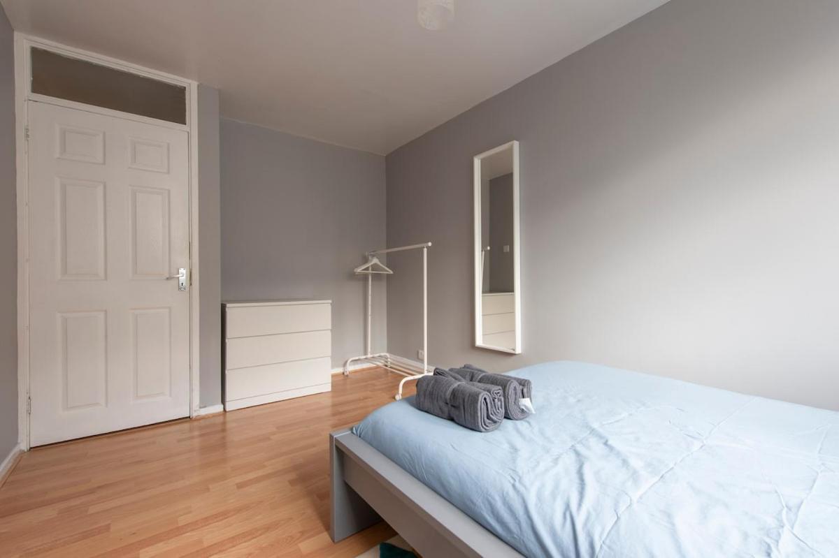 Lovely 2-Bed 20 Mins To Central London Exterior photo