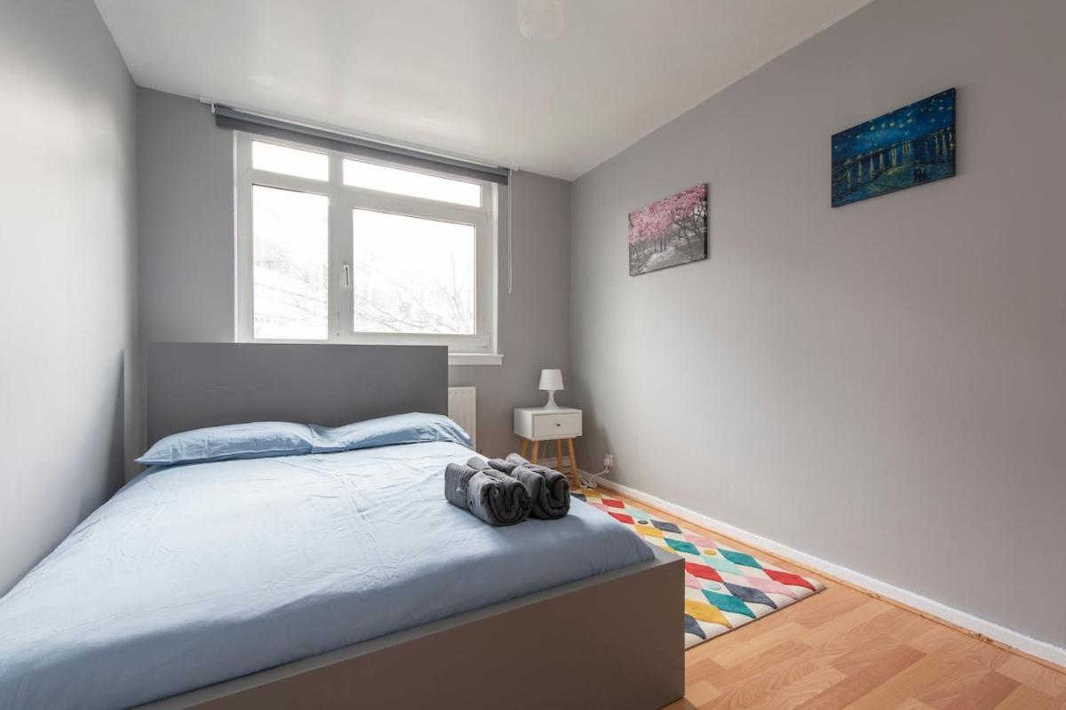 Lovely 2-Bed 20 Mins To Central London Exterior photo